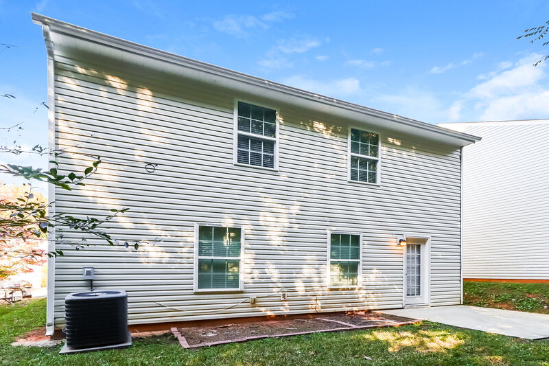 2,760/Mo, 4528 Trillium Fields Dr Charlotte, NC 28269 Rear View 3