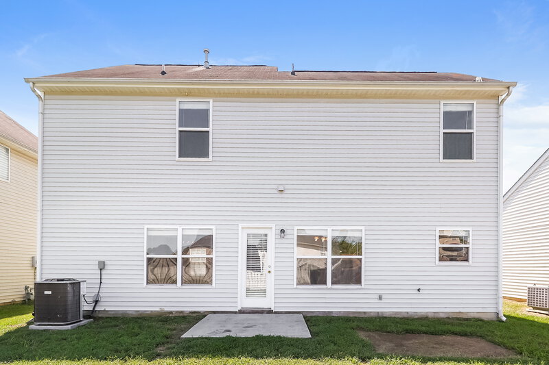 2,155/Mo, 4823 Sunburst Ln Charlotte, NC 28213 Rear View