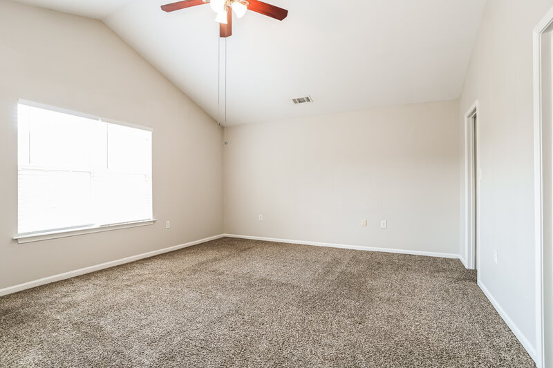 3,610/Mo, 3609 Shallow Oak Ct Charlotte, NC 28269 Main Bedroom View 2