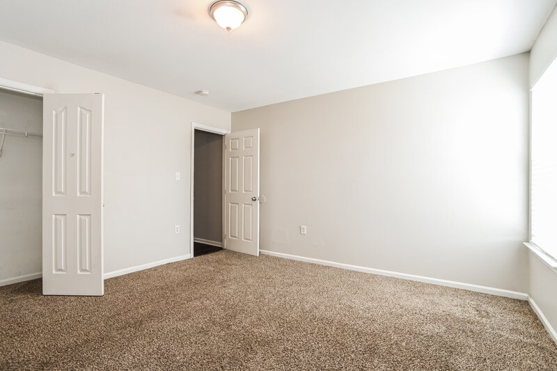 3,610/Mo, 3609 Shallow Oak Ct Charlotte, NC 28269 Bedroom View 2