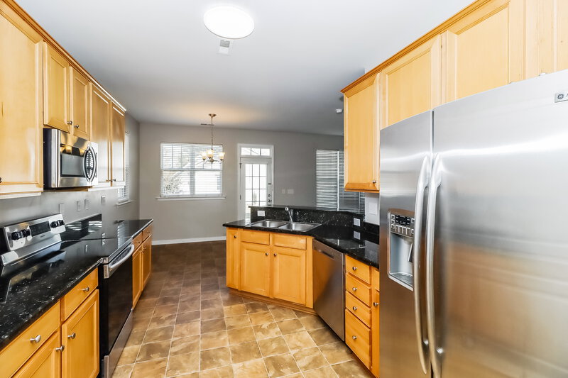 2,650/Mo, 9733 Tidal Ct Huntersville, NC 28078 Kitchen View 2