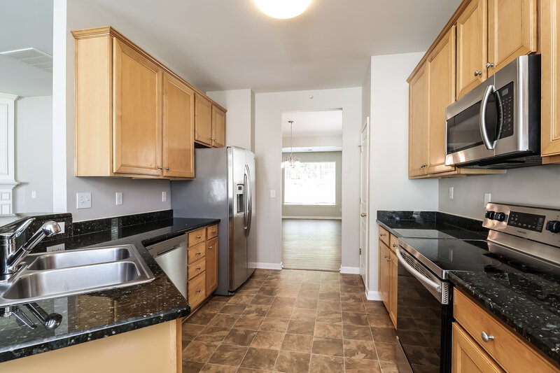 2,370/Mo, 9733 Tidal Ct Huntersville, NC 28078 Kitchen View