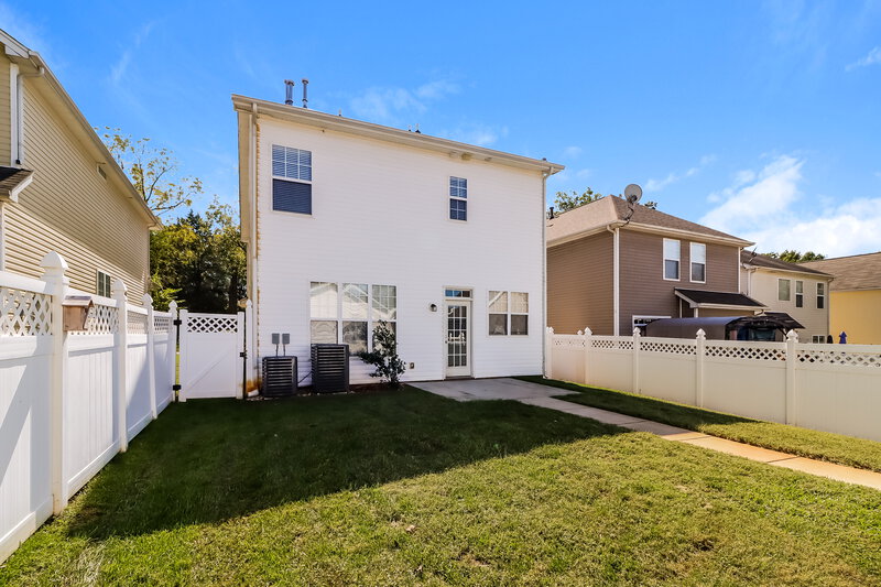 2,650/Mo, 9733 Tidal Ct Huntersville, NC 28078 Rear View 2