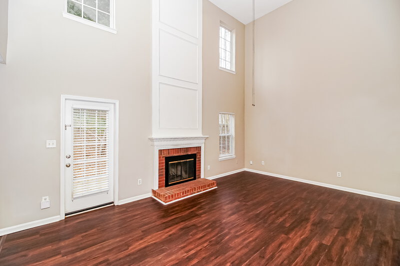 1,830/Mo, 7503 Lullwater Cv Huntersville, NC 28078 Living Room View 2