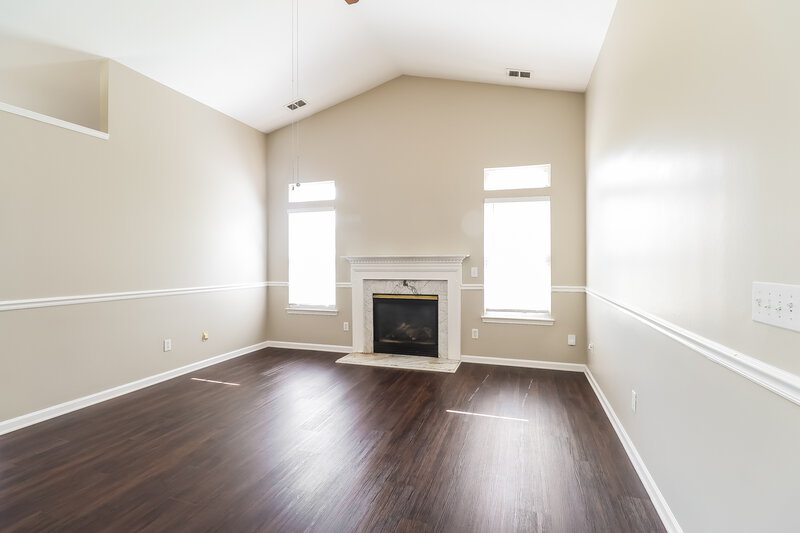 2,160/Mo, 12805 Beddingfield Dr Charlotte, NC 28278 Living Room View