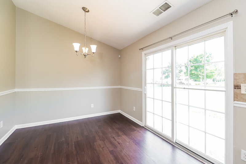 2,160/Mo, 12805 Beddingfield Dr Charlotte, NC 28278 Dining Room View