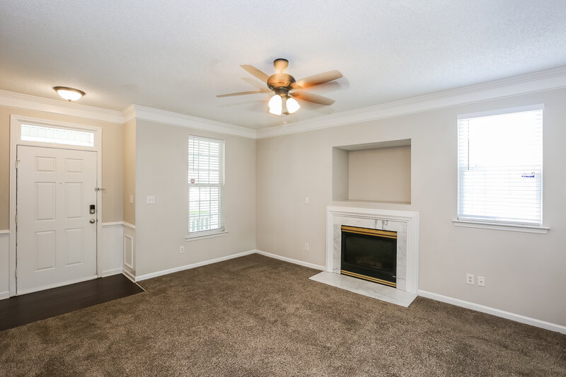2,630/Mo, 7517 Grabill Dr Charlotte, NC 28269 Living Room View