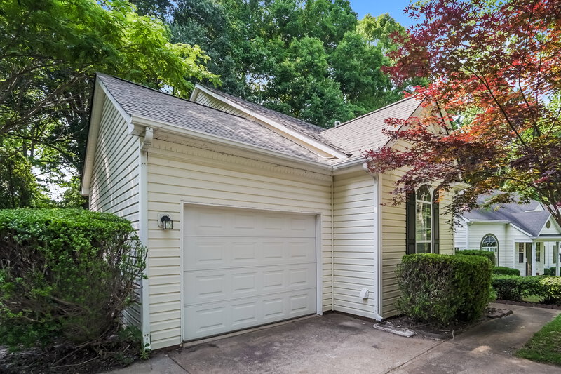 2,385/Mo, 8433 Cullingford Ln Charlotte, NC 28216 Front View