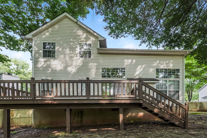 2,385/Mo, 8433 Cullingford Ln Charlotte, NC 28216 Rear View