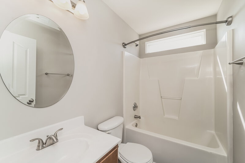 2,195/Mo, 16043 Stuarts Draft Ct Charlotte, NC 28278 Bathroom View