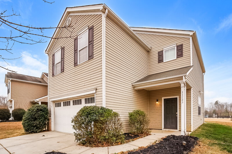 1,855/Mo, 11723 Bending Branch Rd Charlotte, NC 28227 Front View 2