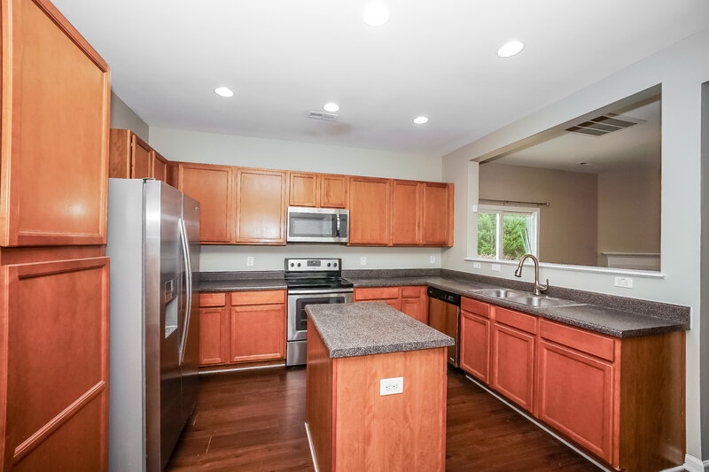 1,855/Mo, 11723 Bending Branch Rd Charlotte, NC 28227 Kitchen View 2