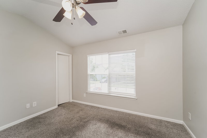 1,760/Mo, 2036 Pimpernel Rd Charlotte, NC 28213 Main Bedroom View 2