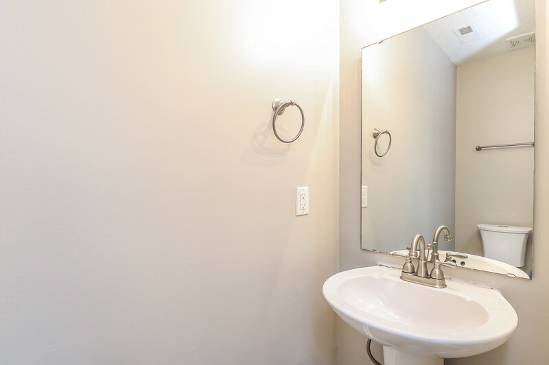 1,810/Mo, 1136 Ballina Way Charlotte, NC 28214 Bathroom View