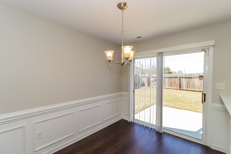 1,975/Mo, 4009 Ranchview Ln Charlotte, NC 28216 Dining Room View