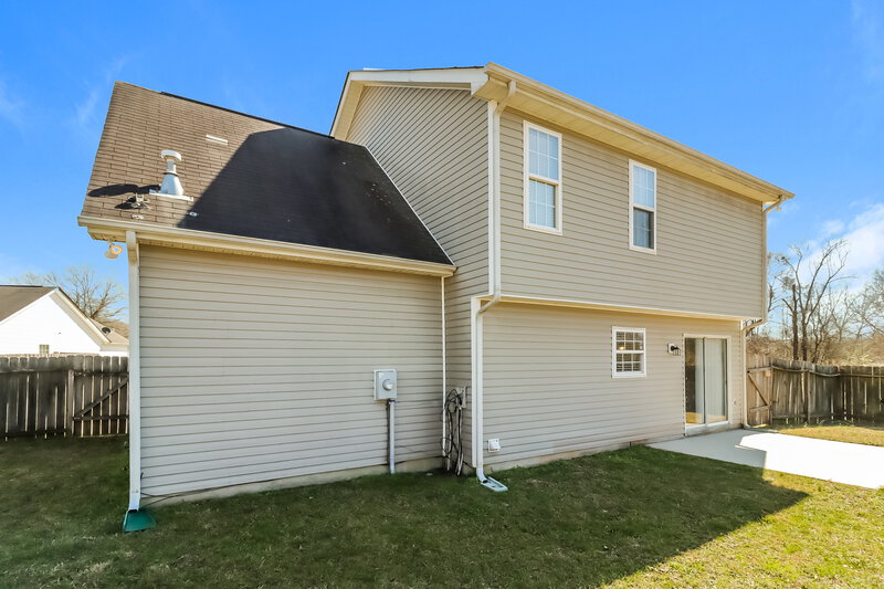 1,975/Mo, 4009 Ranchview Ln Charlotte, NC 28216 Rear View 3