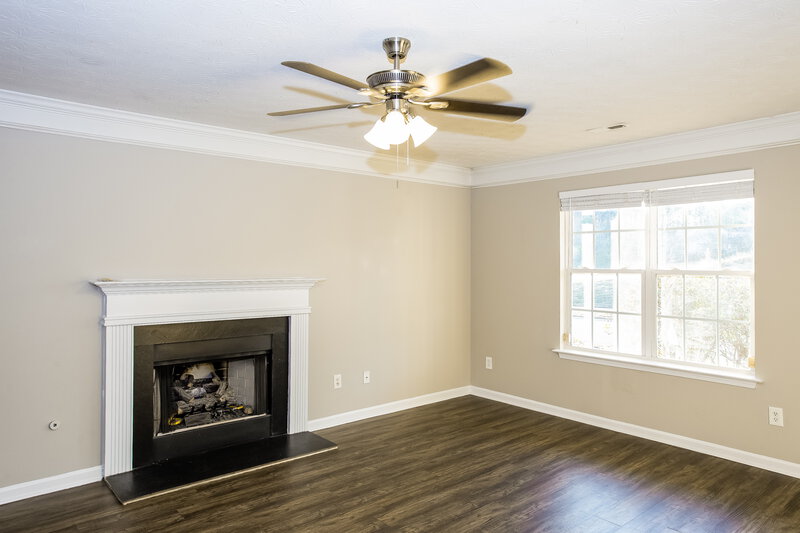2,130/Mo, 7033 Tanners Creek Dr Huntersville, NC 28078 Living Room View
