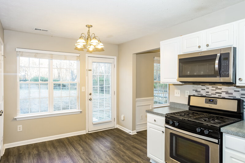 2,130/Mo, 7033 Tanners Creek Dr Huntersville, NC 28078 Dining Room View