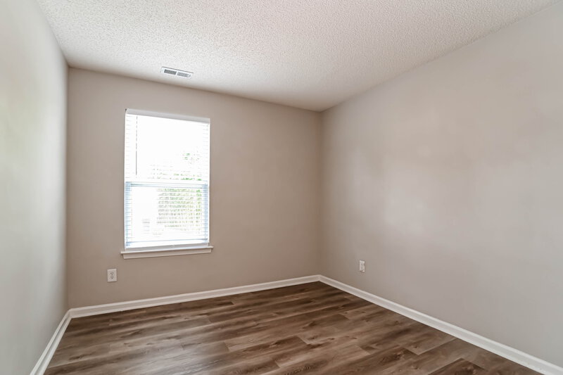 2,630/Mo, 5105 Oak Pasture Ln Charlotte, NC 28269 Bedroom View 3