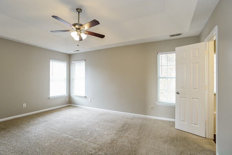 2,180/Mo, 14133 Southbridge Forest Dr Charlotte, NC 28273 Main Bedroom View