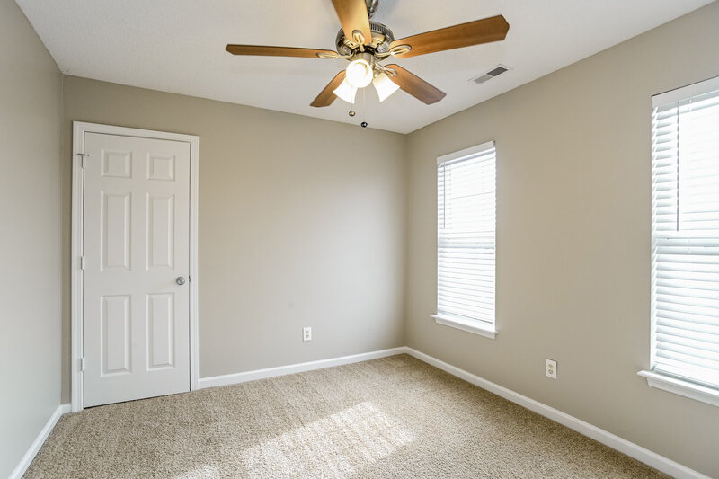 2,180/Mo, 14133 Southbridge Forest Dr Charlotte, NC 28273 Bedroom View