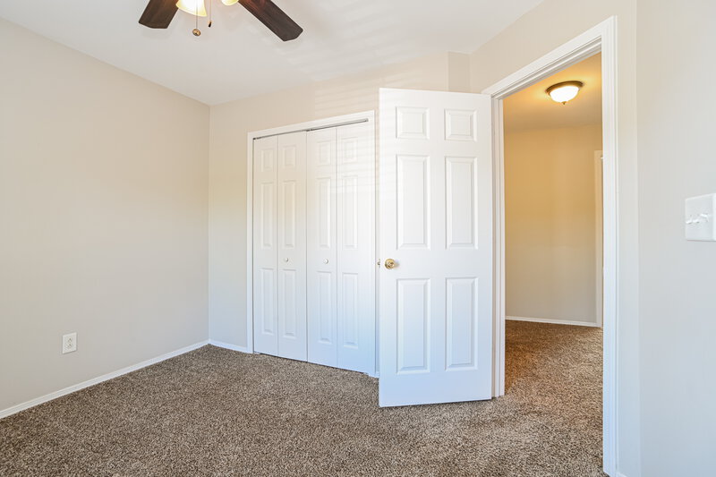 1,950/Mo, 9727 Hollystone Ln Charlotte, NC 28215 Bedroom View 2