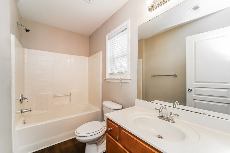 2,160/Mo, 9107 Cinder Ln Huntersville, NC 28078 Bathroom View