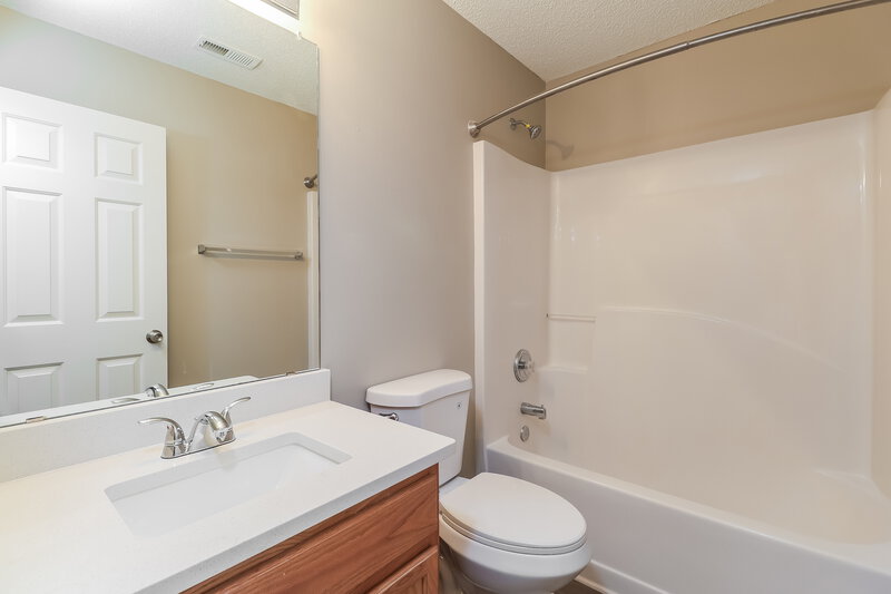 2,190/Mo, 2111 Hunters Trail Dr Indian Trail, NC 28079 Bathroom View