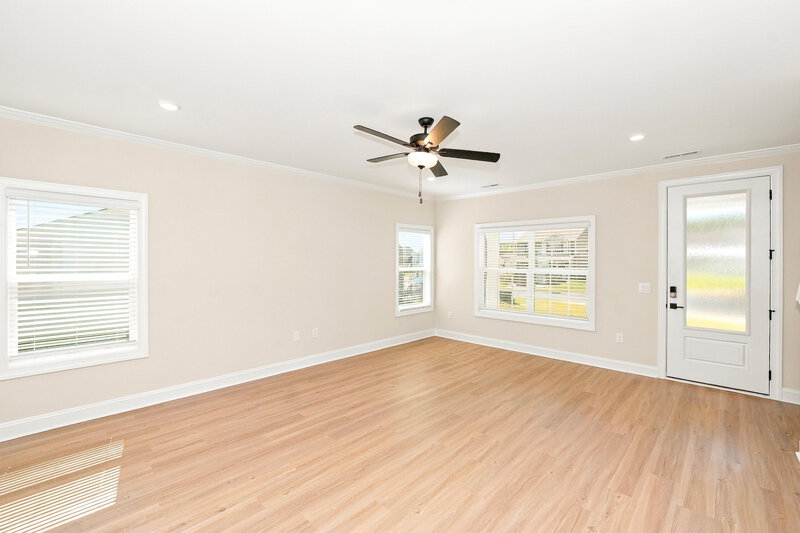 1,965/Mo, 112 Sandypark Ct Troutman, NC 28166 Living Room View 3