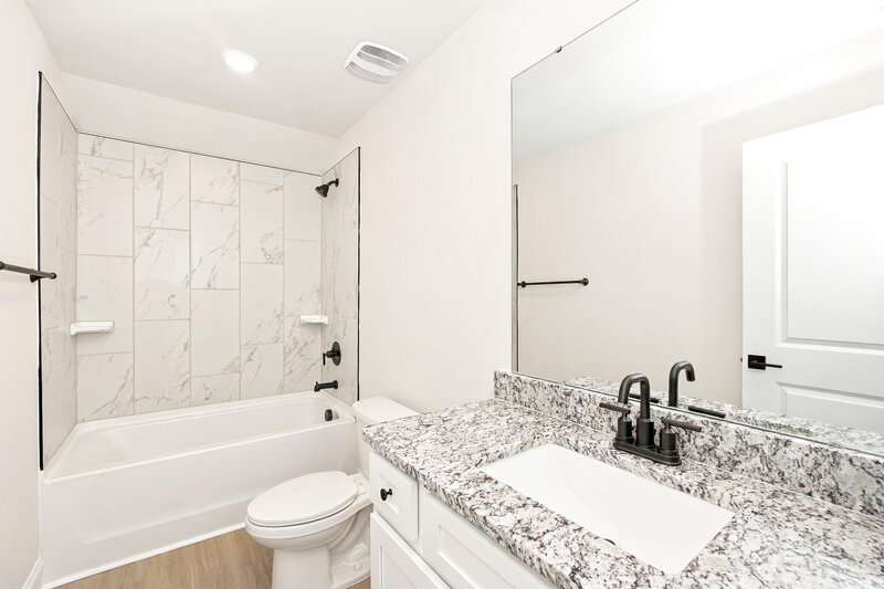 1,965/Mo, 112 Sandypark Ct Troutman, NC 28166 Bathroom View