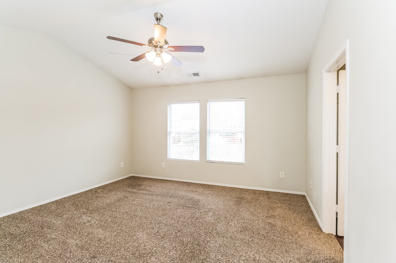 2,070/Mo, 9606 Hollyburgh Ter Charlotte, NC 28215 Main Bedroom View 2