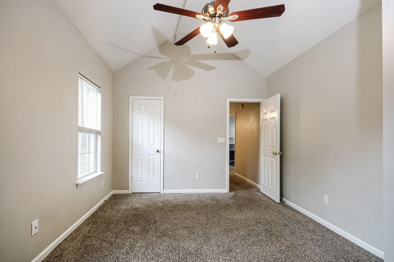 2,320/Mo, 5712 Falls Ridge Ln Charlotte, NC 28269 Bedroom View