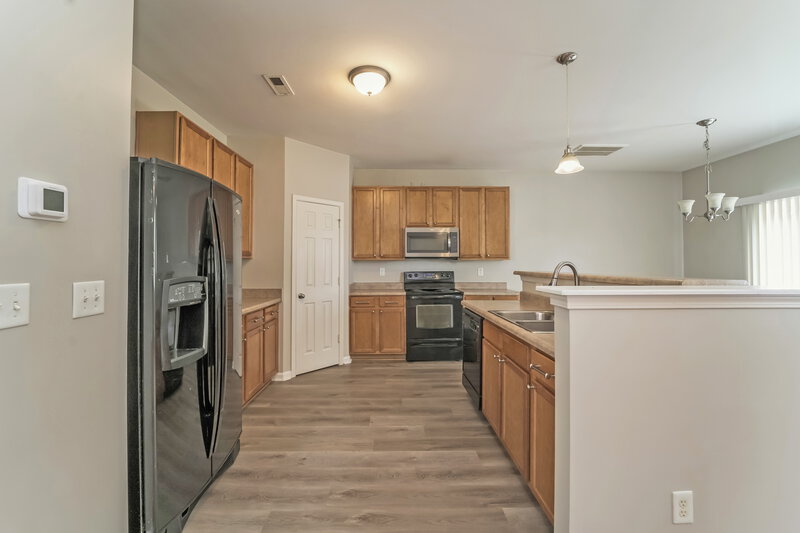 2,280/Mo, 7108 Bear Grass Ln Charlotte, NC 28227 Kitchen View
