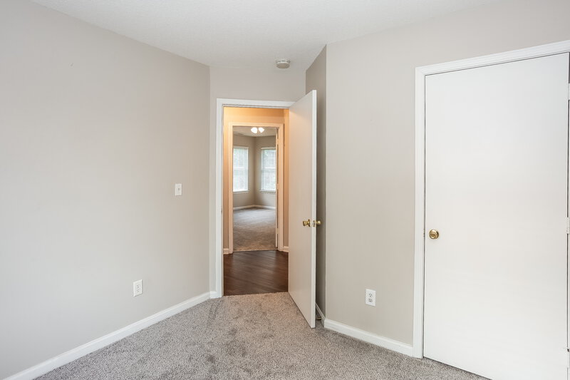 1,900/Mo, 10415 Battle Ct Charlotte, NC 28215 Bedroom View 2