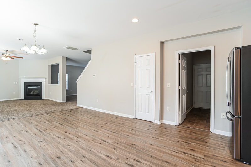 1,925/Mo, 7733 Brookwood Valley Ln Mint Hill, NC 28227 Kitchen View 2