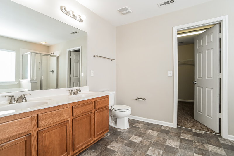 1,925/Mo, 7733 Brookwood Valley Ln Mint Hill, NC 28227 Main Bathroom View