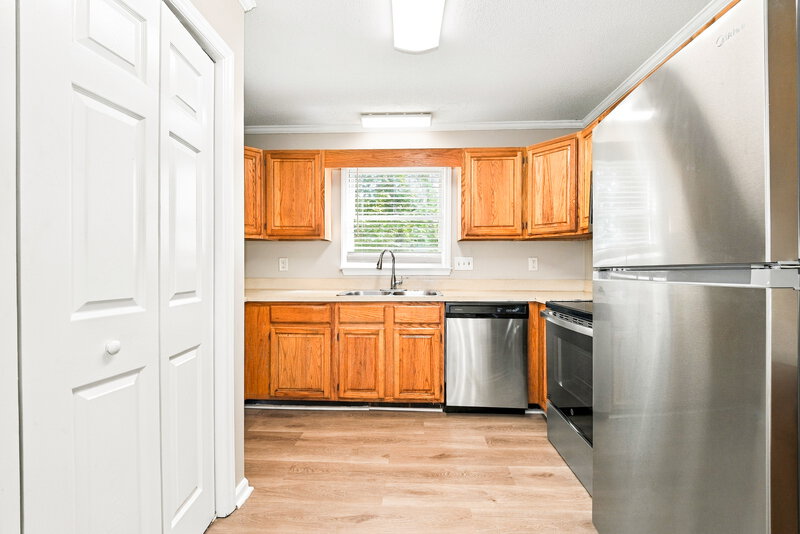 2,160/Mo, 11108 Mallard Crossing Dr Charlotte, NC 28262 Misc View 3