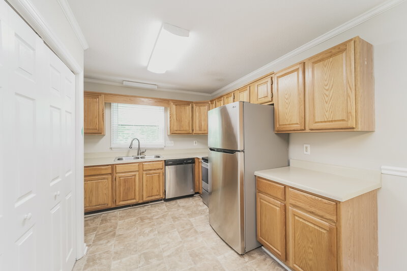 2,830/Mo, 11108 Mallard Crossing Dr Charlotte, NC 28262 Kitchen View