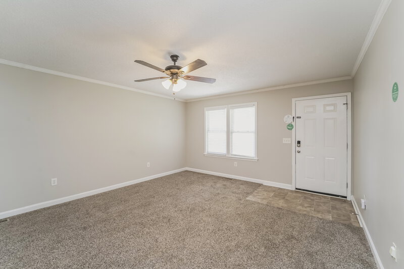 1,675/Mo, 69 Wilshire Ave SW Concord, NC 28025 Living Room View