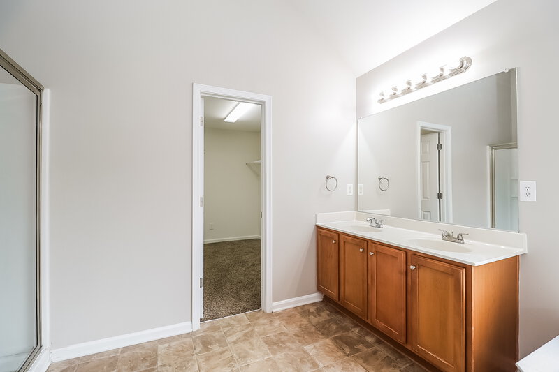 2,200/Mo, 3912 Parkers Fry Fort Mill, SC 29715 Main Bathroom View