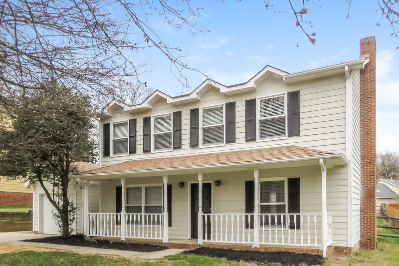 2,610/Mo, 2416 Haybrook Ln Charlotte, NC 28262 Front View