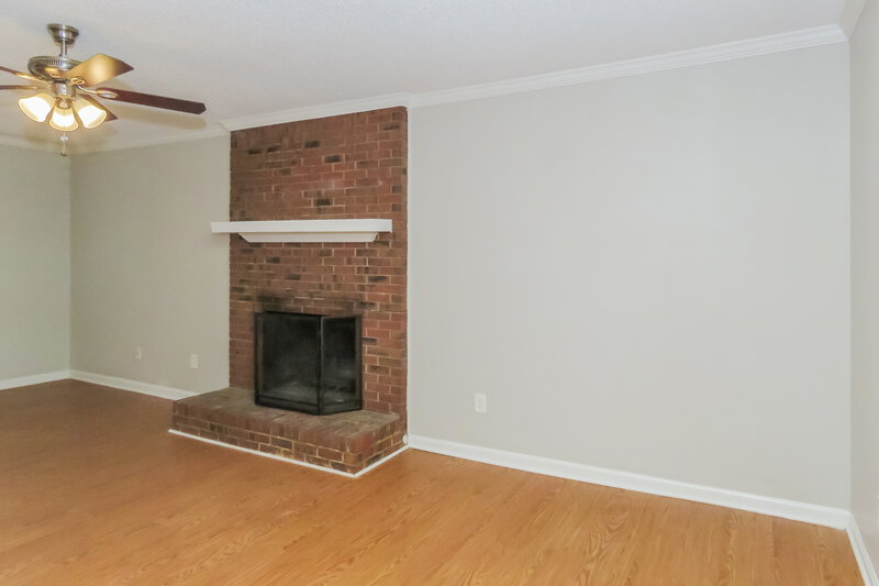 2,610/Mo, 2416 Haybrook Ln Charlotte, NC 28262 Living Room View 2