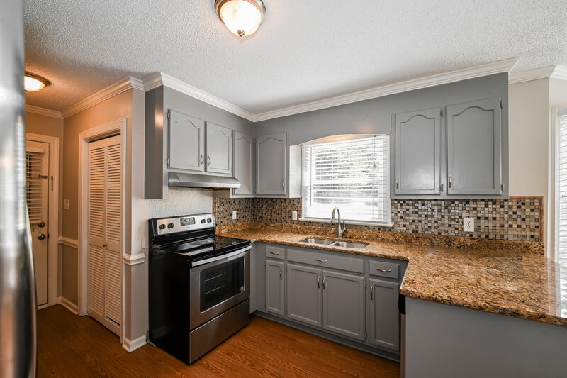 1,825/Mo, 2416 Haybrook Ln Charlotte, NC 28262 Kitchen View