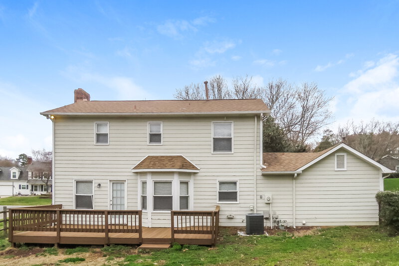 2,610/Mo, 2416 Haybrook Ln Charlotte, NC 28262 Rear View