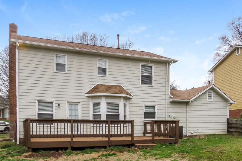 2,610/Mo, 2416 Haybrook Ln Charlotte, NC 28262 Rear View 2