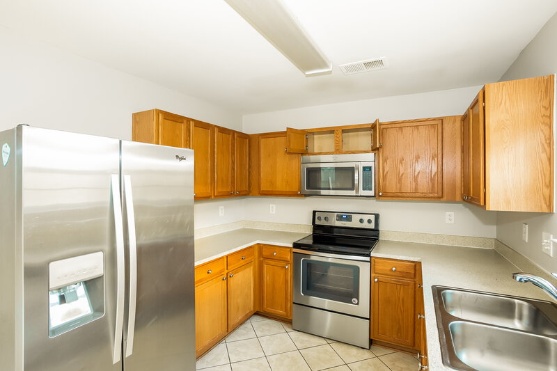 1,980/Mo, 5938 Firethorne Ln Concord, NC 28025 Kitchen View