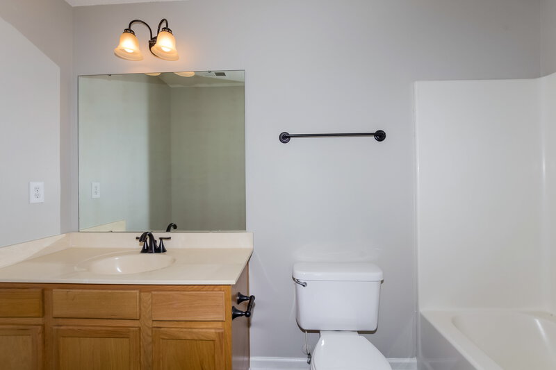 1,790/Mo, 3092 Teton Dr Gastonia, NC 28054 Bathroom View