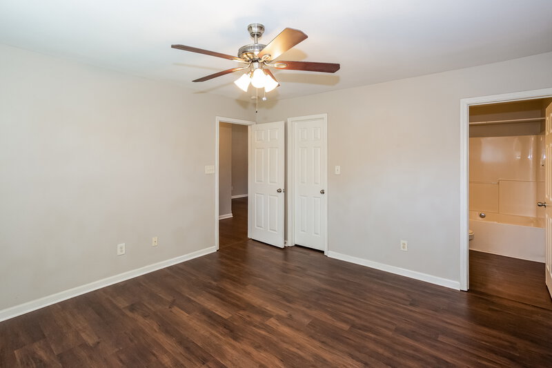 1,800/Mo, 13115 Ambrosia St Charlotte, NC 28278 Main Bedroom View