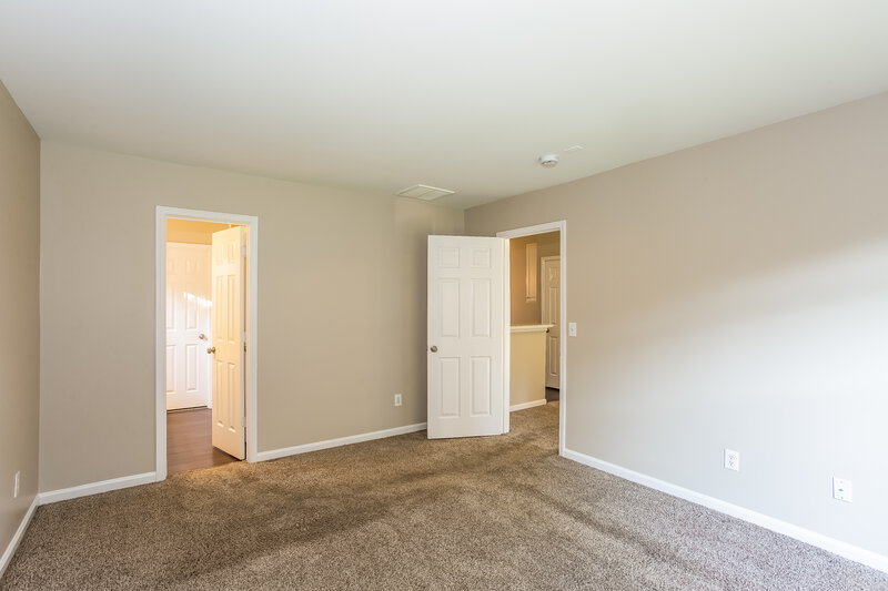 1,750/Mo, 9109 Munsing Dr Charlotte, NC 28269 Primary Bedroom View