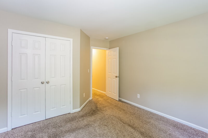 1,750/Mo, 9109 Munsing Dr Charlotte, NC 28269 Bedroom View